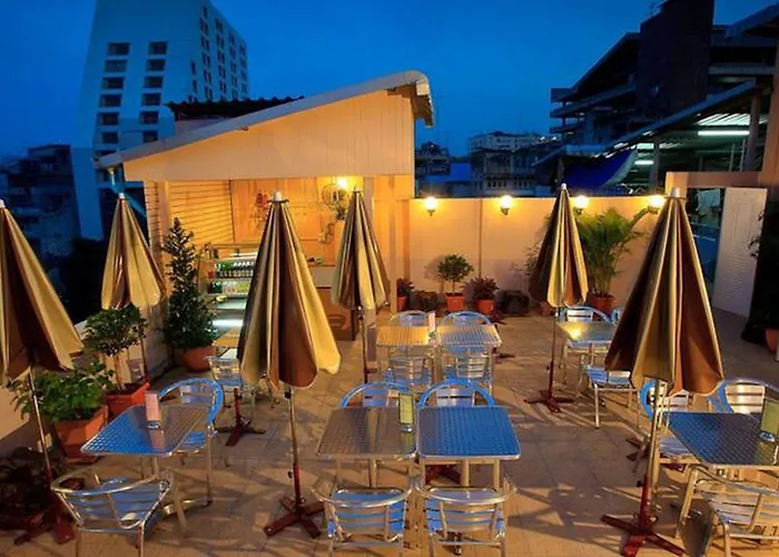 Arawana Express Chinatown Hotel