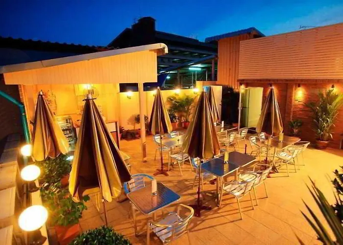 Hotel Arawana Express Chinatown
