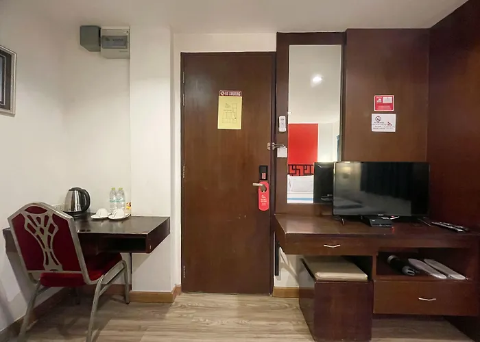 Arawana Express Chinatown Hotel 3*